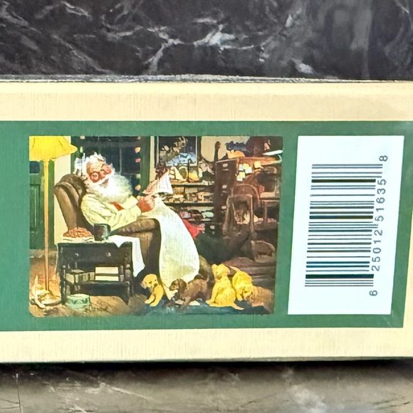 COBBLE HILL Tom Newsom “Santa’s List" 1000 Pieces Puzle - Picture 6 of 10